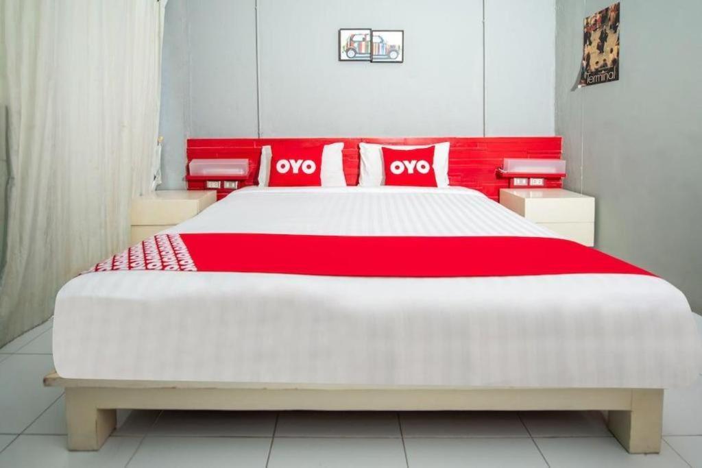 Oyo 292 The Oddy Hip Hotel Patong Exterior photo